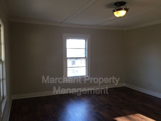 Building Photo - 1 Traction St