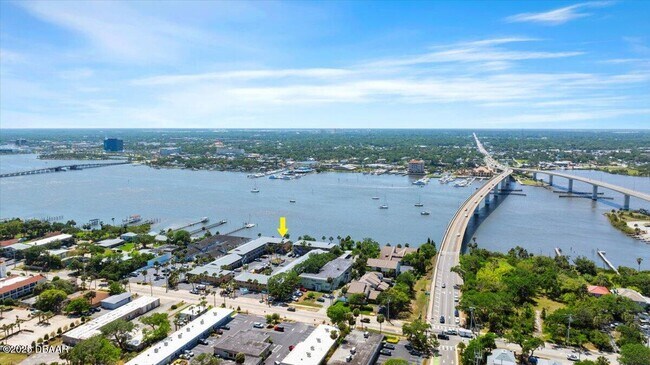 Building Photo - 411 N Halifax Ave