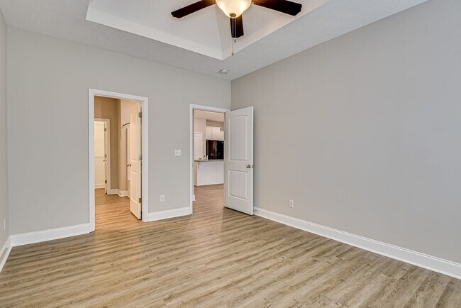 Building Photo - 2 Bed/ 2 Bath Townhome - 7 Minutes from Fort Gordon!