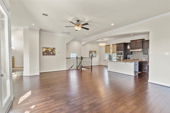 Building Photo - 10218 Spring Shadows Park Cir