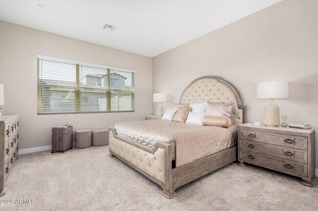 Building Photo - 1882 N 140th Dr