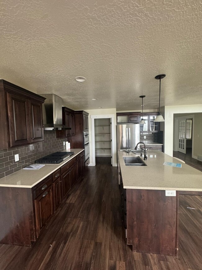 Building Photo - 1109 W Meridian Dr