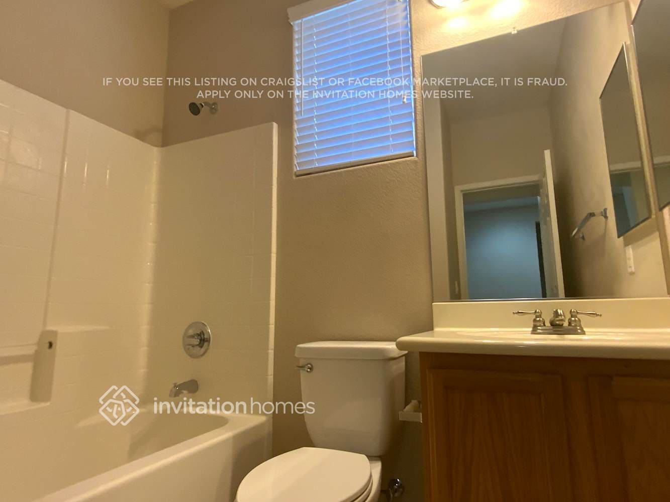 Building Photo - 1296 Cornet St