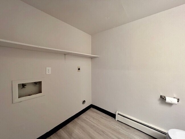 Building Photo - 3 Bed/1.5 Bath Quail Creek Condo