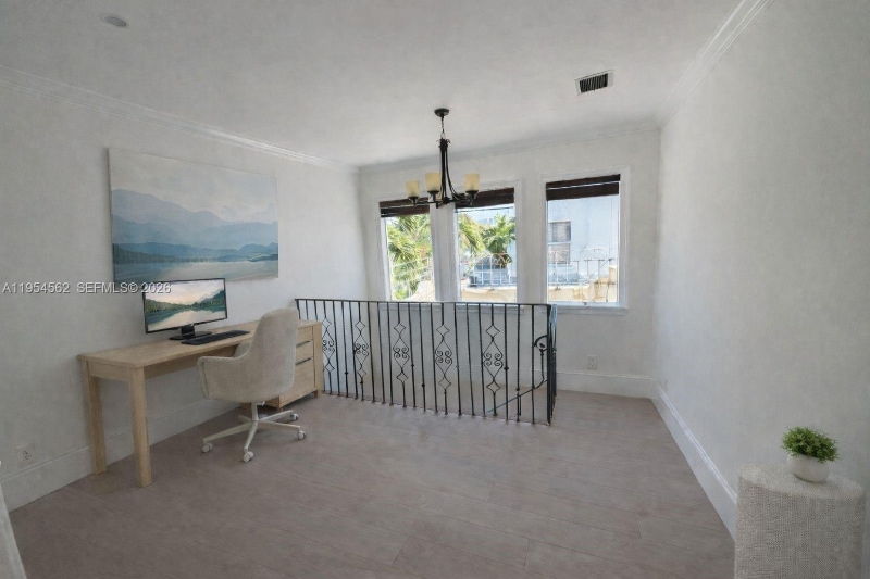 Building Photo - 2264 SW 16th Ter