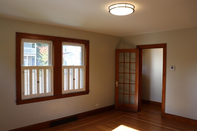 Building Photo - 32 Gilman St