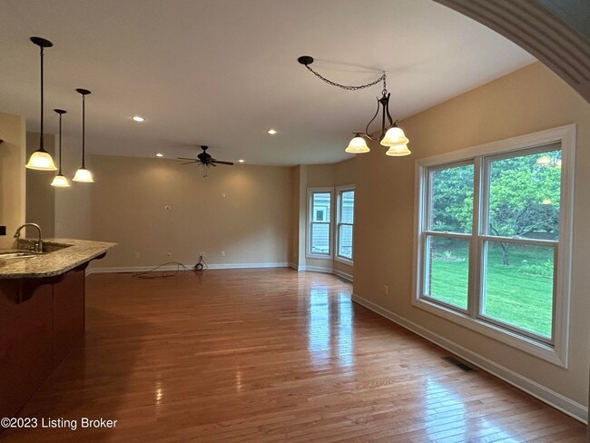 Building Photo - 9510 Truscott Ct