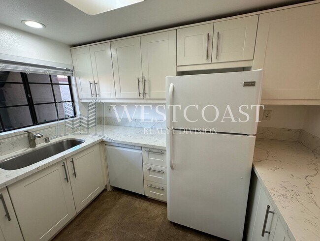 Building Photo - Beautiful Two-Story 3 Bed, 2 Bath Home in Calavera Hills Villas Community in Carlsbad