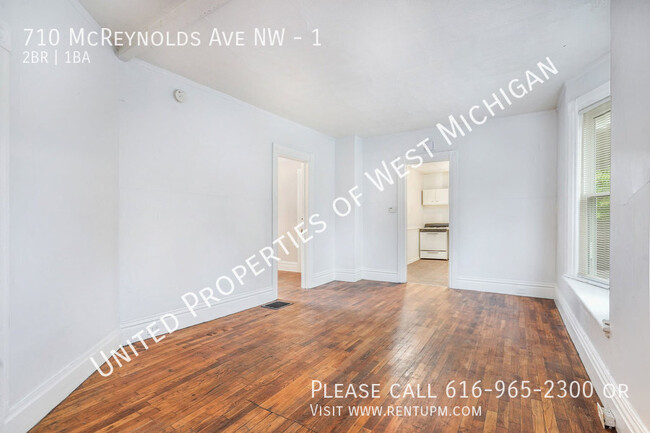 Building Photo - Available Now | Quaint 2 Bedroom, 1 Bathro...