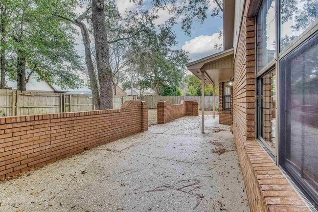 Building Photo - 6327 Heart Pine Dr