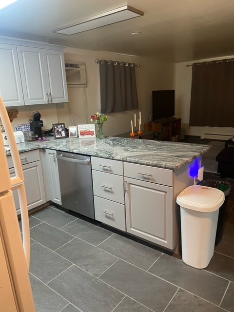 Building Photo - Brown Street Apartments