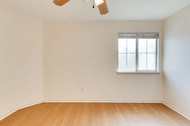 Building Photo - 3735 Castle Rock Dr