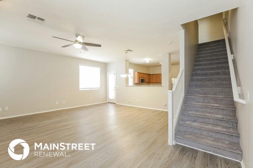 Building Photo - 5158 W Illini St