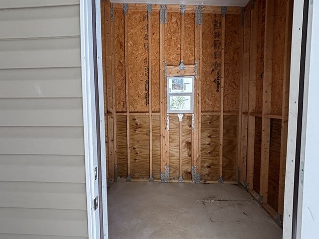 Building Photo - 2323 NW 46th Ct