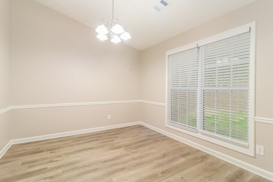 Building Photo - 3510 Shelly Dr NW