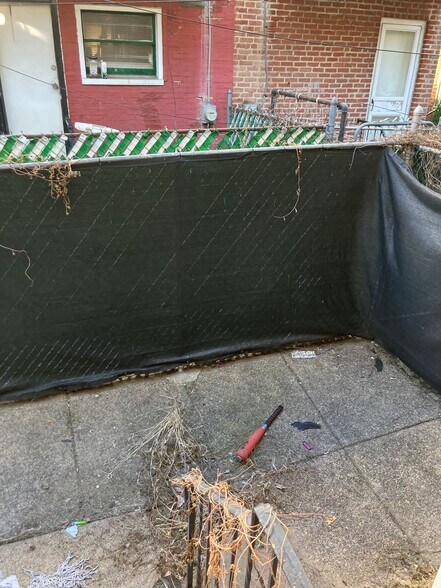 Building Photo - 3014 Memphis St