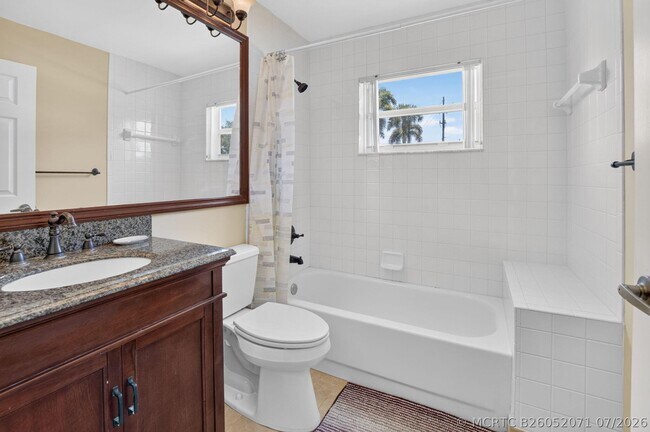 Building Photo - 8108 Summer Shores Dr