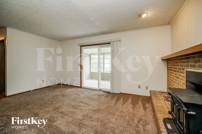 Building Photo - 116 Westview Dr