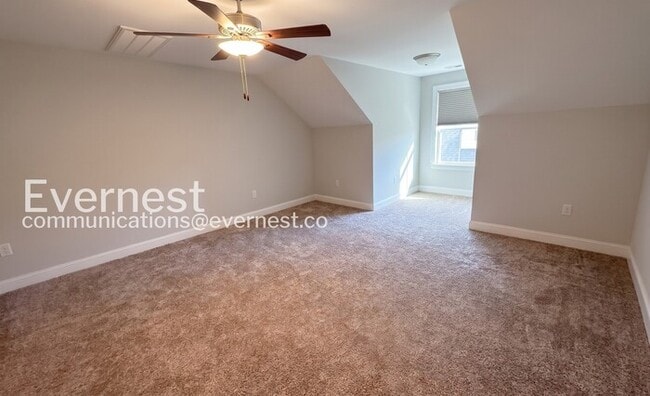 Building Photo - 4-Bed/2.5-Bath/Pet Friendly/Available Now!