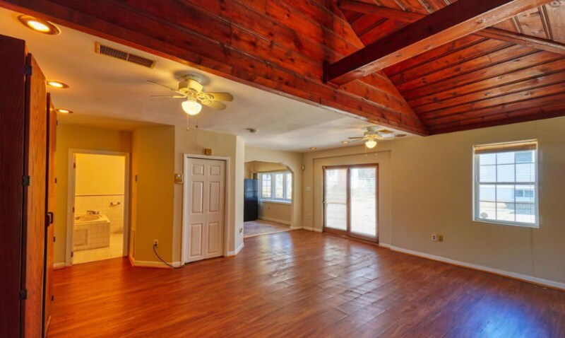 Building Photo - 10215 Livingston Rd