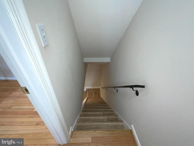 Building Photo - 1027 Travis Ln