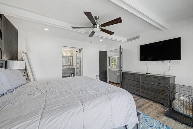 Building Photo - 6315 E Delcoa Ave