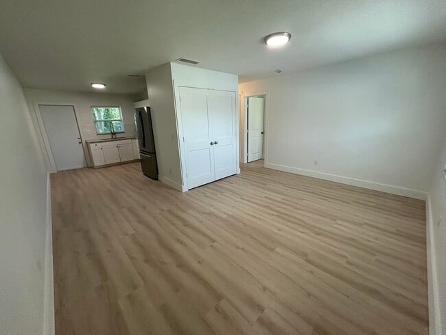 Building Photo - 2135 Sibley Ave