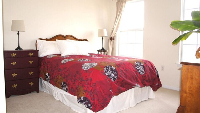 Building Photo - 364 Westwood Ave