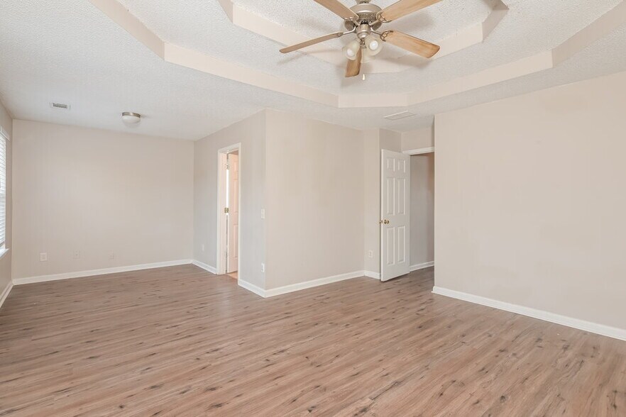 Building Photo - 75 Pinkston Farm Rd