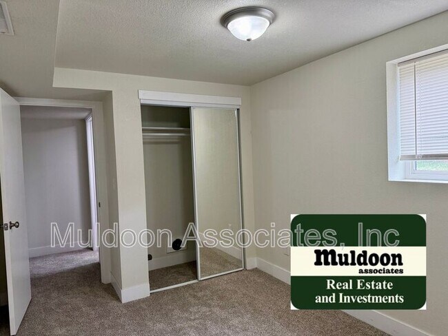 Building Photo - 3965 Colony Hills Cir