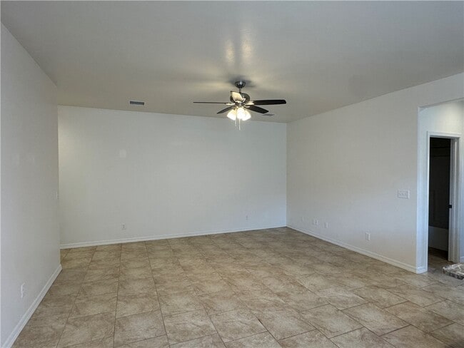 Building Photo - 3532 N Burbank St