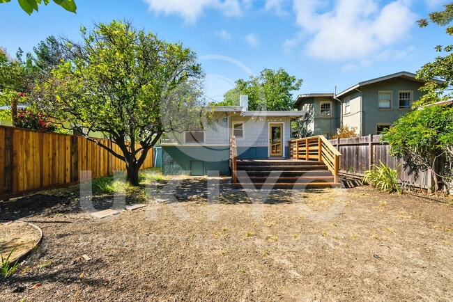 Building Photo - 4212 Arroyuelo Ave