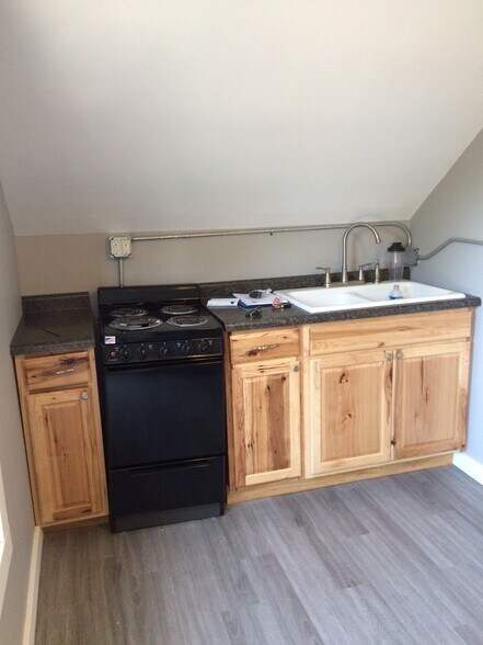 Building Photo - 1621-1623 Hyde Ave