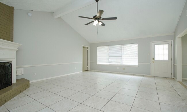Building Photo - 18531 Lippizaner Dr