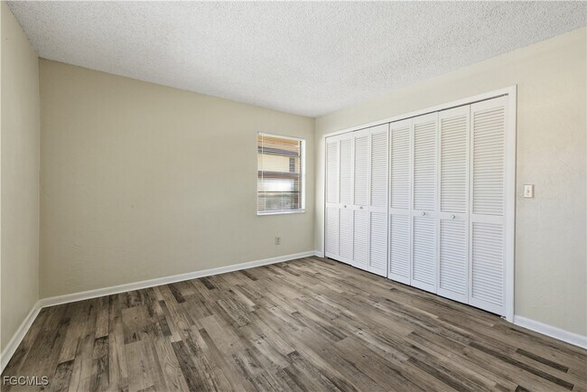 Building Photo - 6150 Whiskey Creek Dr