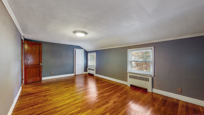 Building Photo - 72 Woodycrest Dr