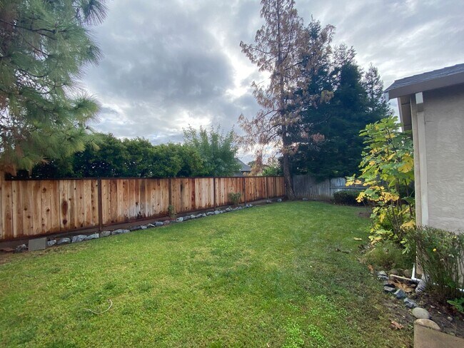 Building Photo - 369 Limerick Way