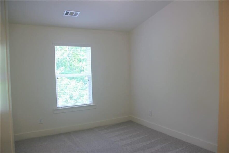 Building Photo - 5336 Brooklands Dr