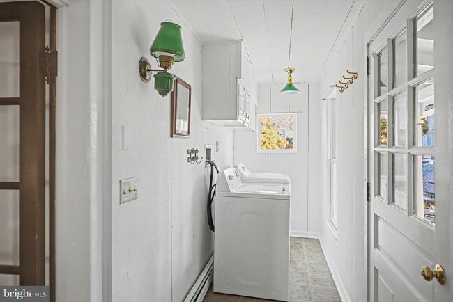 Building Photo - 739 Sergeantsville Rd