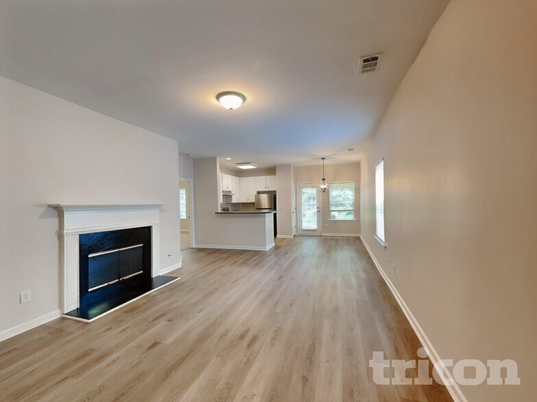 Building Photo - 1642 Donovans Rdg NW Kennesaw GA