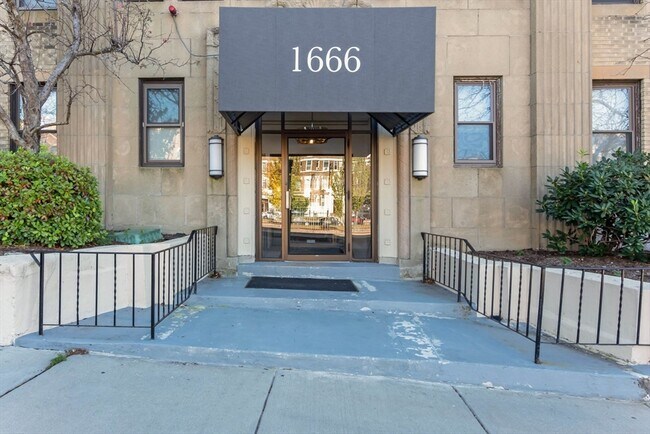 Building Photo - 1666 Commonwealth Ave