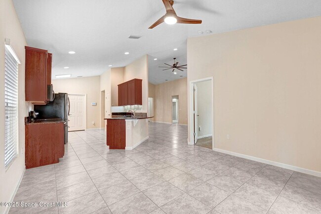 Building Photo - 4000 Harvest Cir