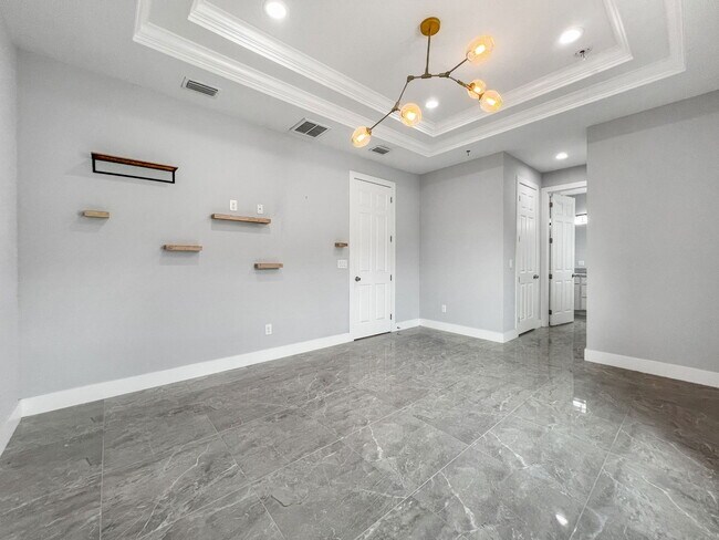 Building Photo - 1703 W Rio Vista Ave