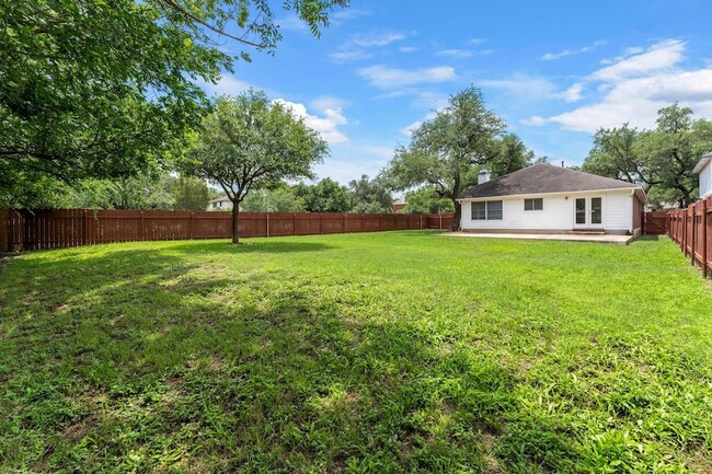 Building Photo - 5900 Taylorcrest Dr