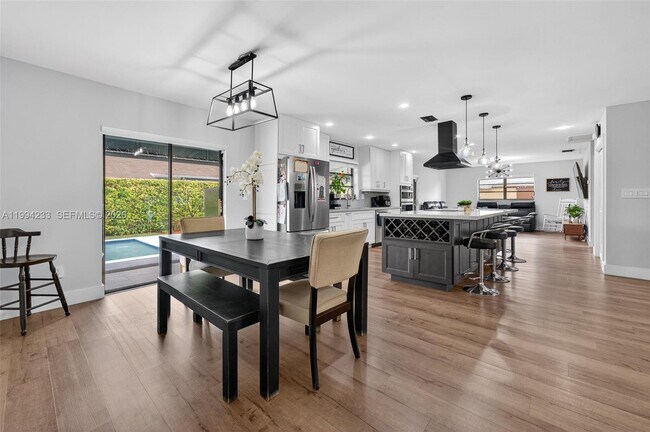 Building Photo - 2385 SW 131st Pl