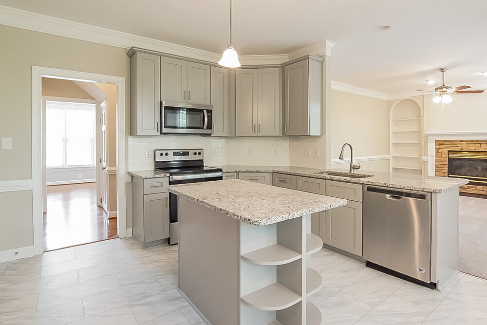 Building Photo - 900 Birkdale Dr