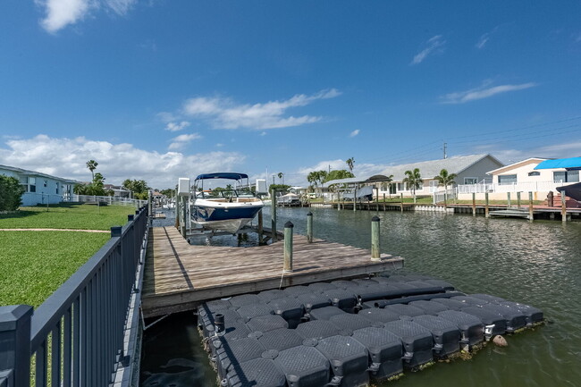 Building Photo - Gorgeous deep water canal front home