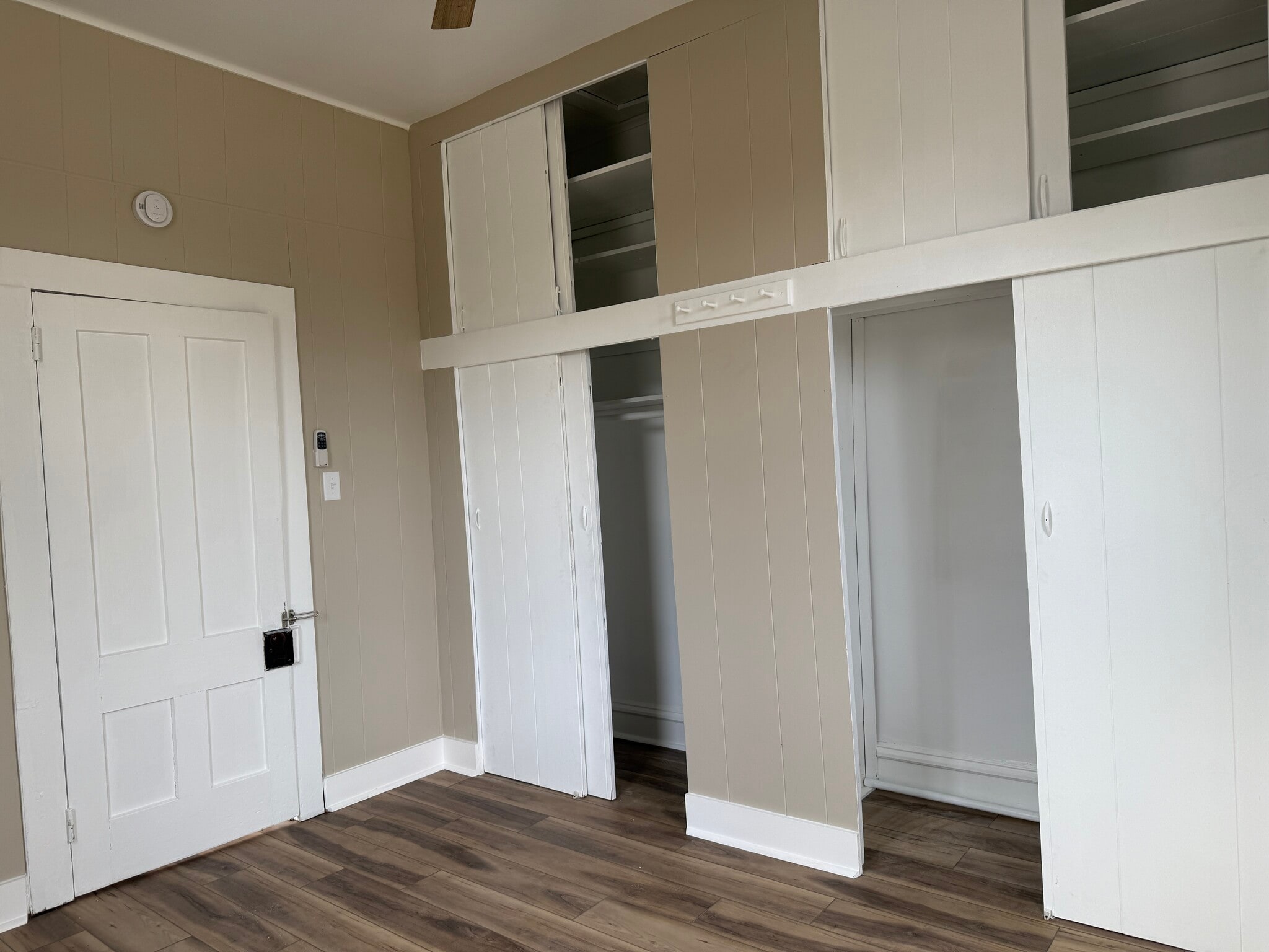 Building Photo - 264 Fond du Lac Ave