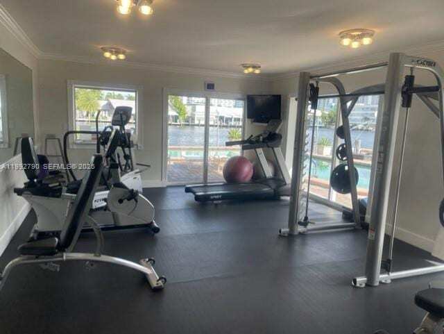 Building Photo - 2900 NE 30th St