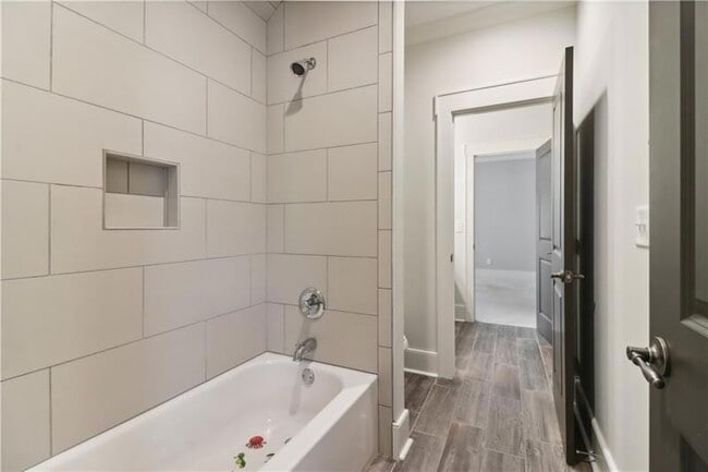 Building Photo - 211 Mount Vernon Hwy